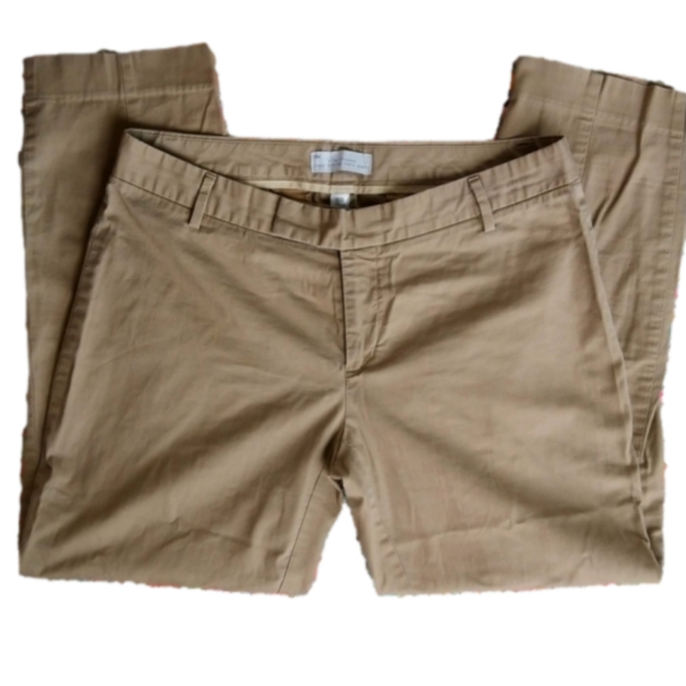Gap Slim Cropped Size 8R khaki pants with back pockets